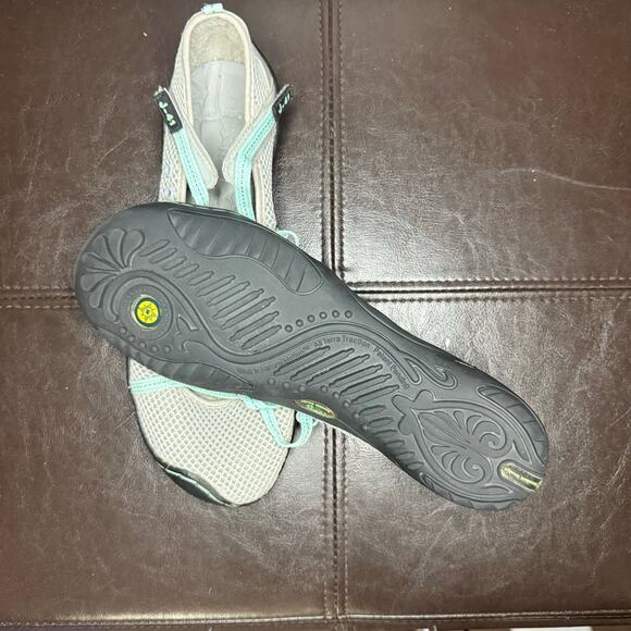 Jambu Shoes Women M Terra Marine Water Ready Sporty Sneakers Gray Mesh Flats 8.5 - Picture 3 of 6